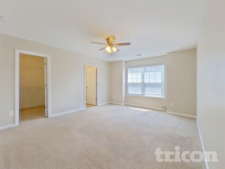 Building Photo - 303 Stonewood Crossing Dr