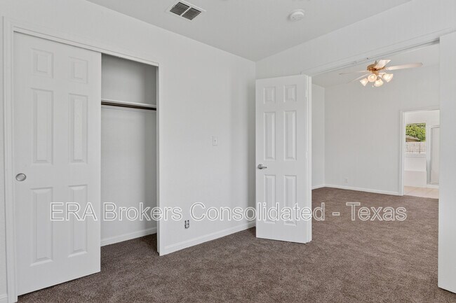 Building Photo - 7703 Brisbane Bend