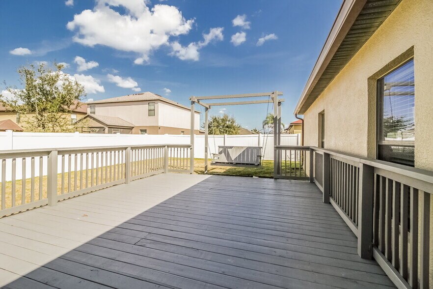 Building Photo - 2591 Vineyard Cir