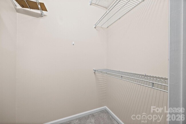 Building Photo - 215 6th St