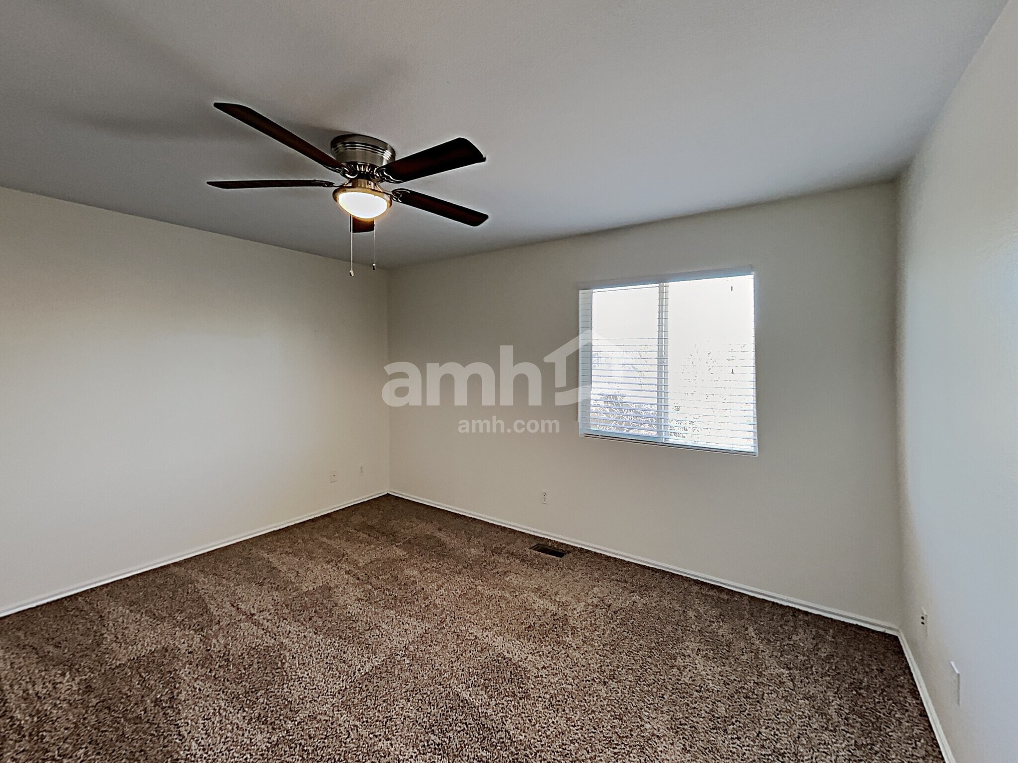 Building Photo - 11762 Elizabeth Cir