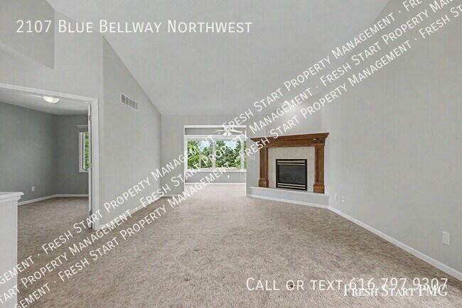 Building Photo - 2107 Blue Bell Way