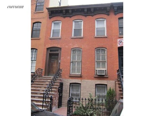 Building Photo - 187 Huntington St