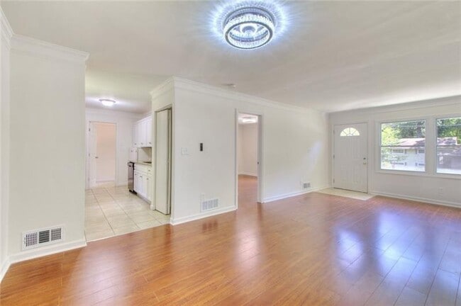 Building Photo - 3946 Green Oak Dr