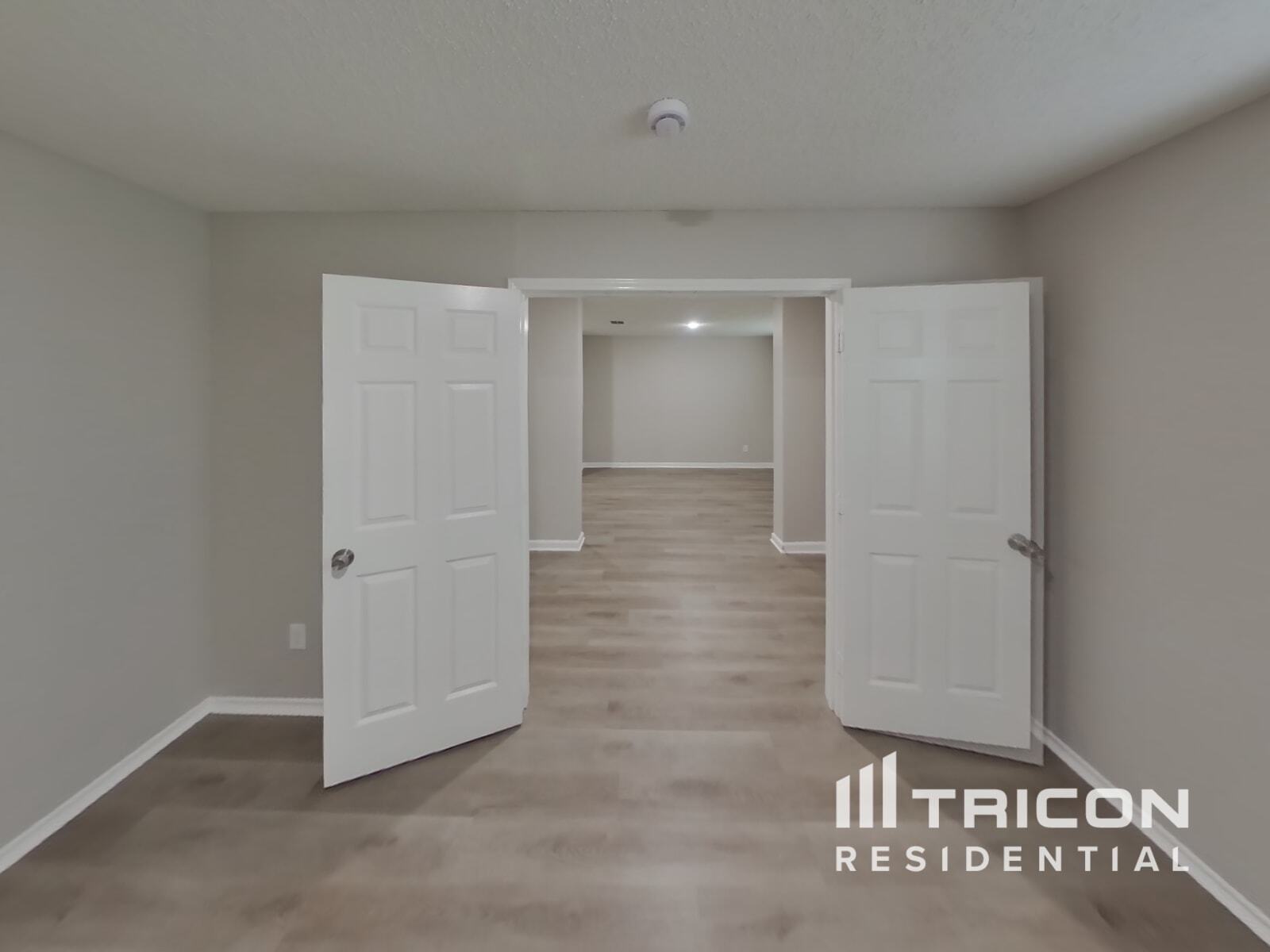 Building Photo - 2669 Bandera Pl