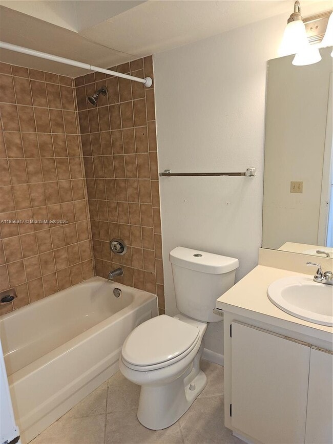 Building Photo - 9079 SE Hobe Ridge Ave