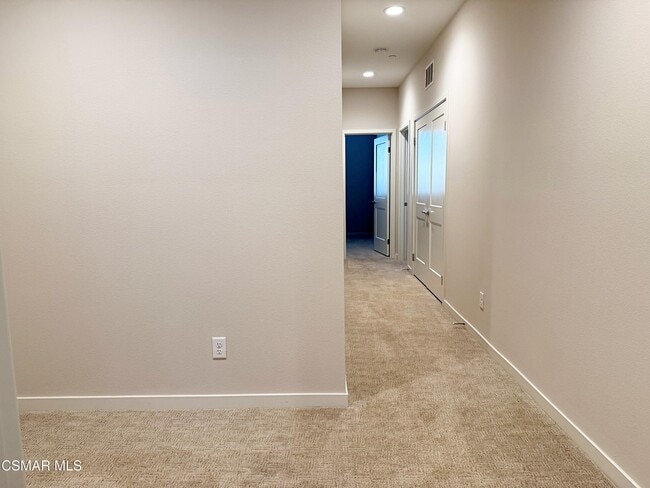 Building Photo - 215 Red Brick Dr