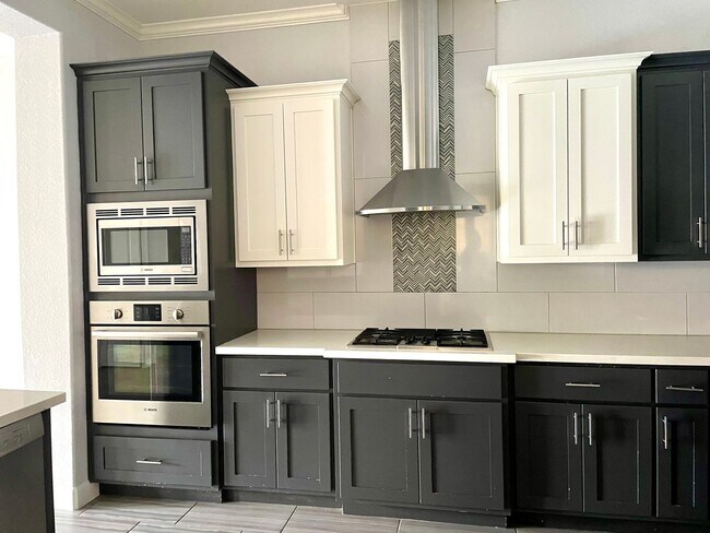 Building Photo - 1211 Marconi St