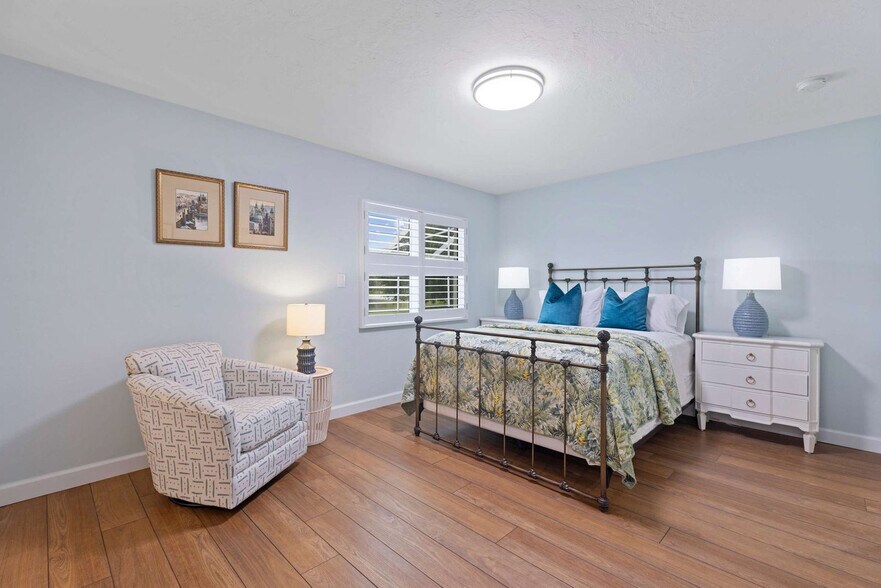 Building Photo - 2218 Kings Lake Blvd