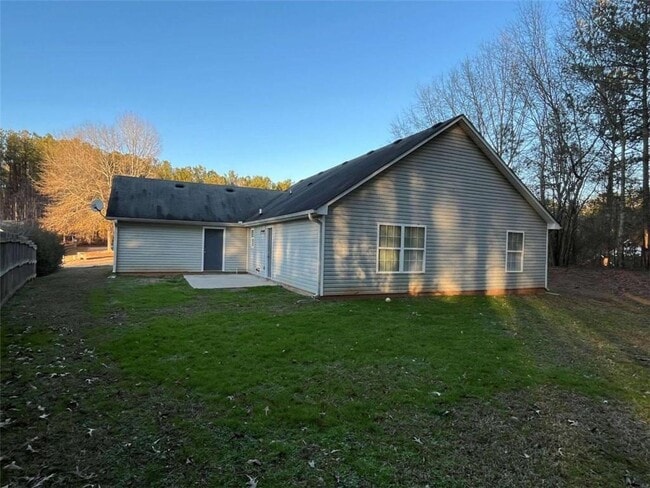 Building Photo - 17 Carey Ct