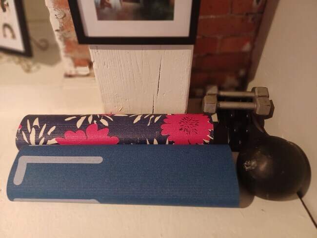 Building Photo - 226 Mt Elliott St