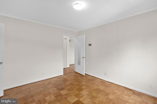 Building Photo - 4570 MacArthur Blvd NW