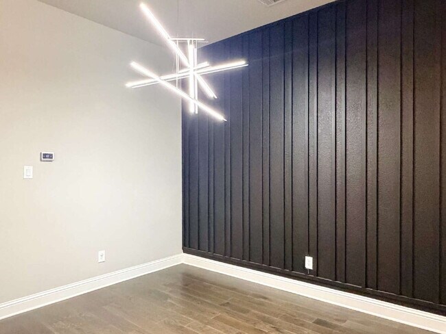 Building Photo - Charming 3-Bed Oasis with 2 Baths and Spacious 2045 Sq Ft Living in Burleson ISD!