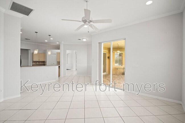 Building Photo - 1072 Port Orange Way