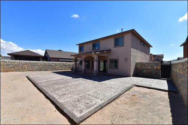 Building Photo - 3257 Sunset Point Dr