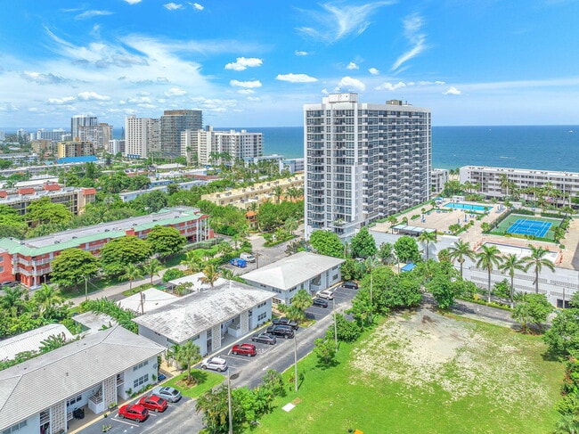 Building Photo - 3213 Colony Club Rd