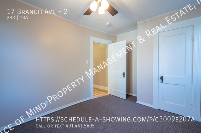 Building Photo - Spacious 2 BR Apt on Dead End Street with ...