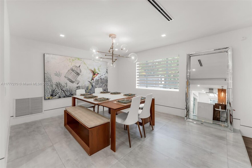Building Photo - 14401 SW 79th Ave