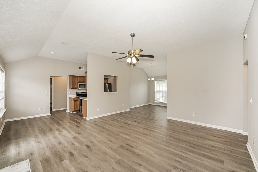 Building Photo - 416 Lake Forest Dr