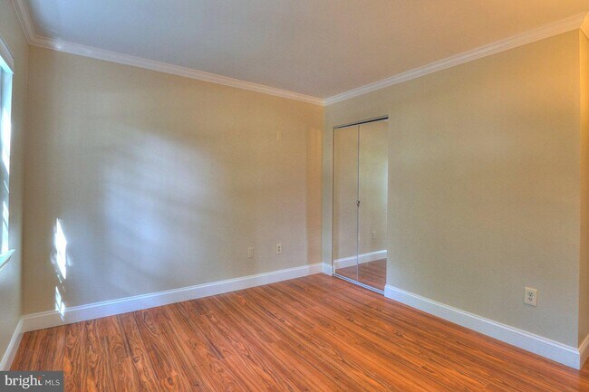 Building Photo - 2405 Earlsgate Ct