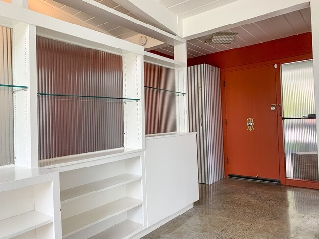 Building Photo - Custom Designed Modern 3 Bedroom Eicher in Palo Alto!