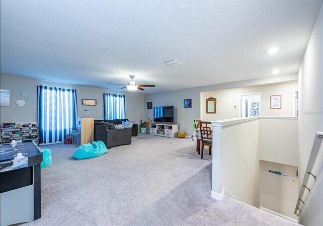 Building Photo - 9650 Sage Creek Dr