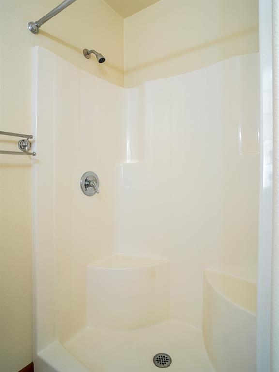 Building Photo - 1702 W Cypress St