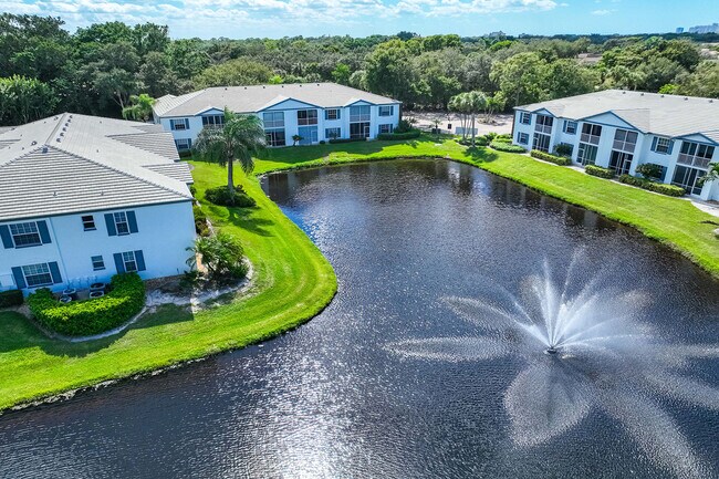 Building Photo - 886 Tanbark Dr