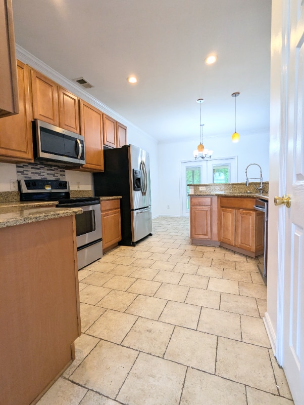 Building Photo - 9220 S Moreto Cir