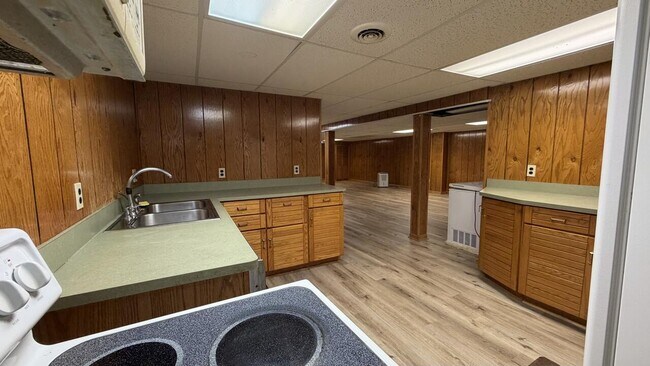 Building Photo - 36868 Melbourne Dr