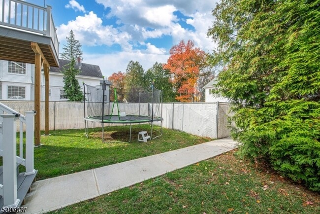 Building Photo - 773 Union Blvd