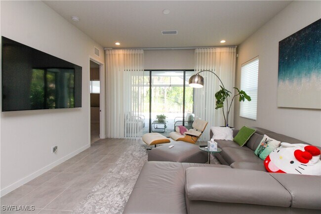 Building Photo - 14803 Loggerhead Dr