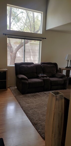 Building Photo - 9402 Santa Fe Rose Street