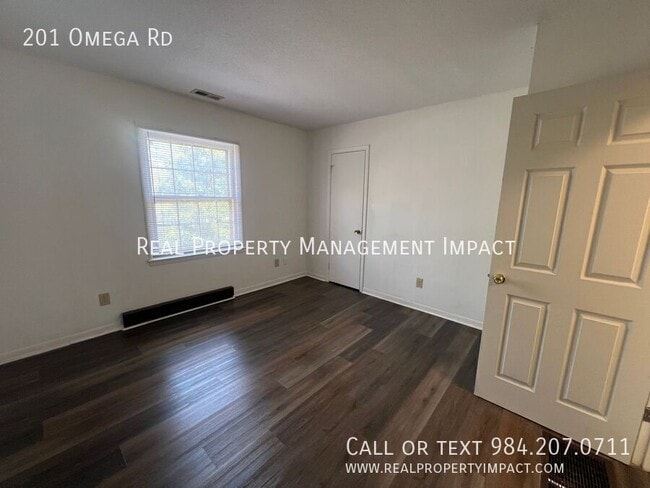 Building Photo - 201 Omega Rd