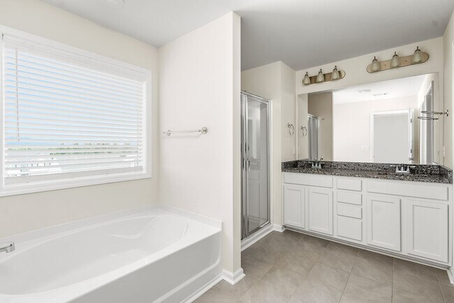 Building Photo - 755 Justify Lp