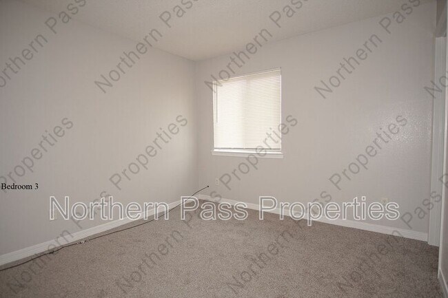 Building Photo - 1532 Century Plant Dr