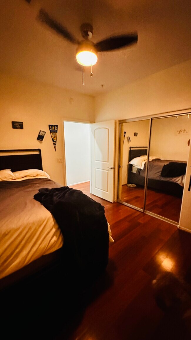 Building Photo - 10655 N 9th St