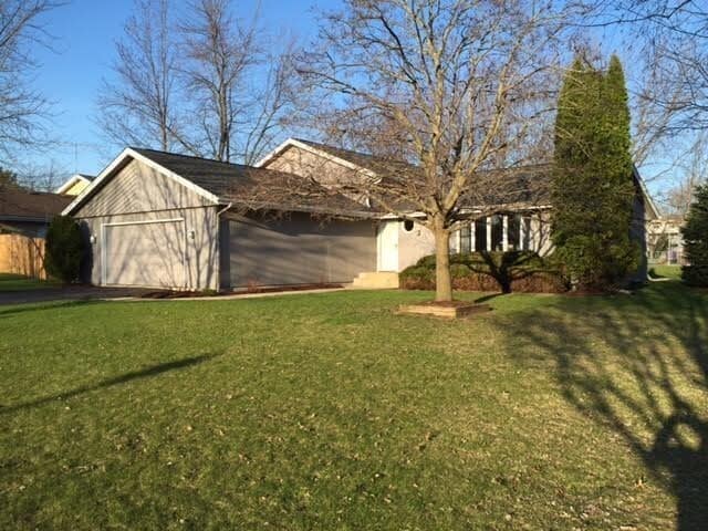 Building Photo - 4 Bedroom 3 Bath home available in Rockford