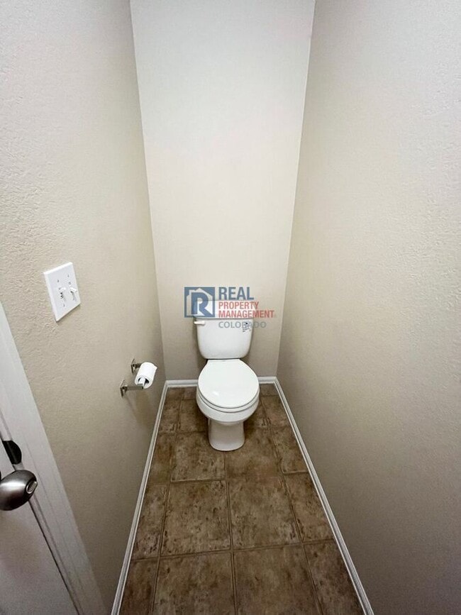 Building Photo - 10276 Deer Meadow Cir