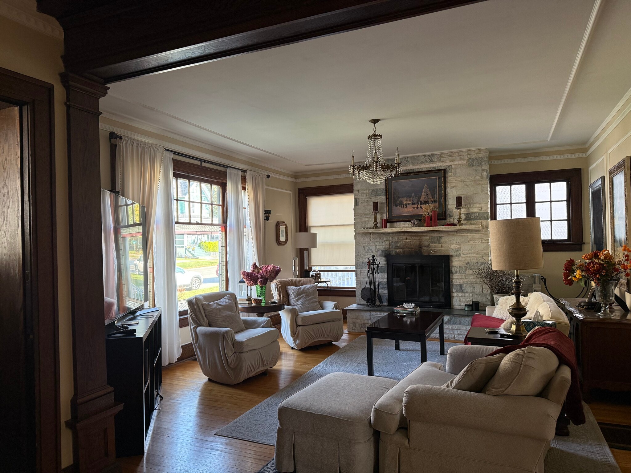 Building Photo - 519 E Monroe St