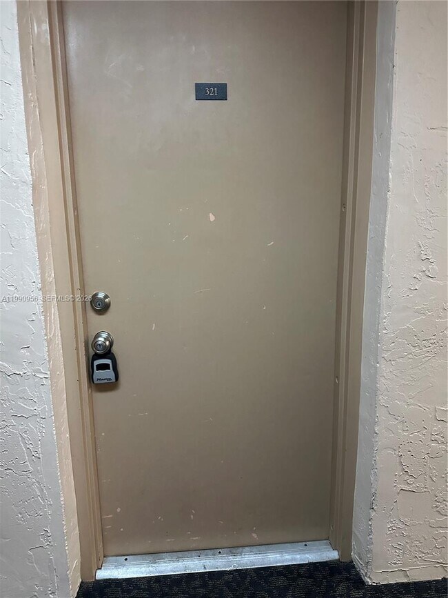 Building Photo - 10001 W Atlantic Blvd