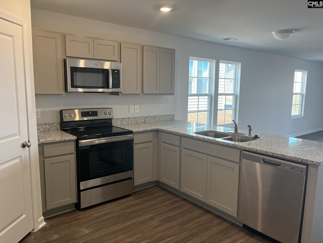 Building Photo - 925 S Desert Orch Ln