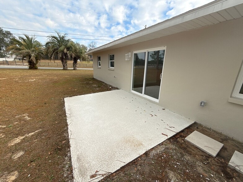 Building Photo - 5351 E Hopp Ln