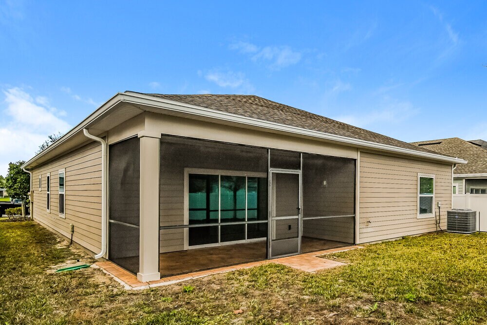 Building Photo - 16171 Magnolia Grove Way