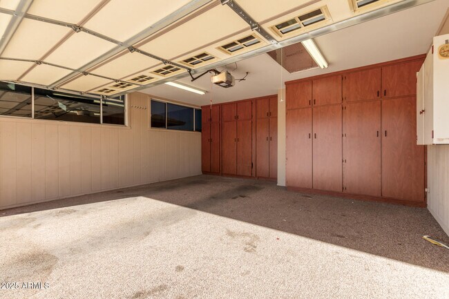 Building Photo - 13827 N Tan Tara Dr