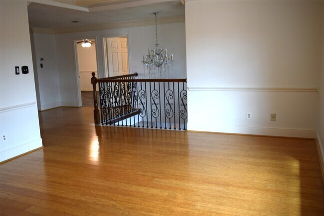 Building Photo - 4911 Dwarf Honeysuckle Ct