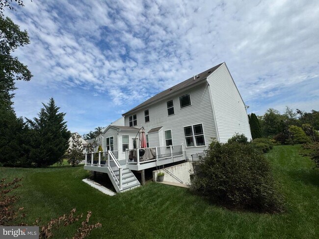 Building Photo - 6 Whetstone Ct