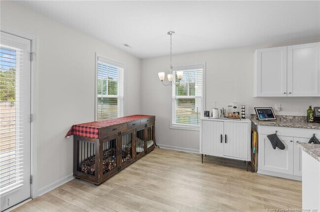 Building Photo - 4993 Blue Springs Rd