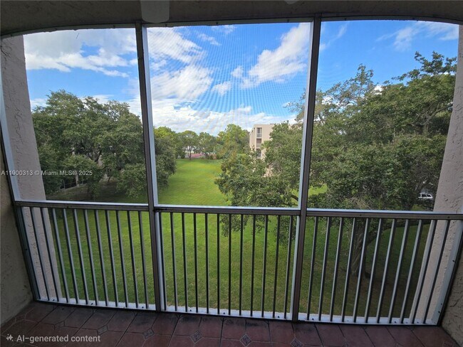 Building Photo - 8735 Ramblewood Dr