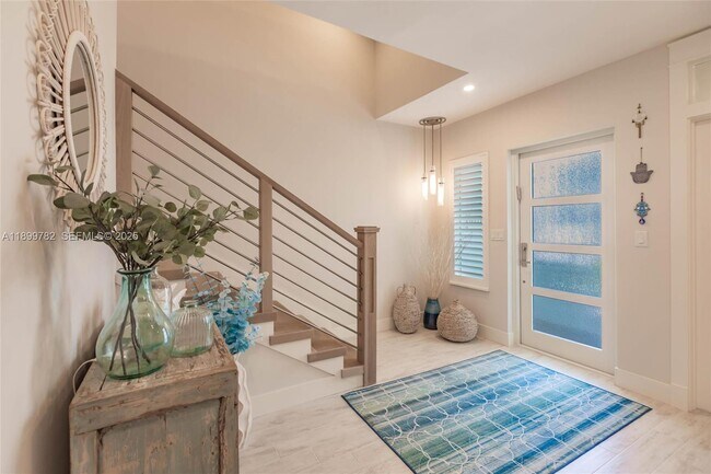 Building Photo - 117 Ocean Key Way